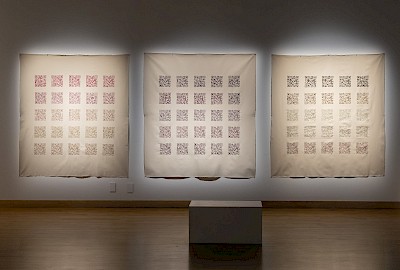 Victor Vargas, «Postales Digitales» (2021). encre naturelle sur canvas. 150 cm x 150 cm.